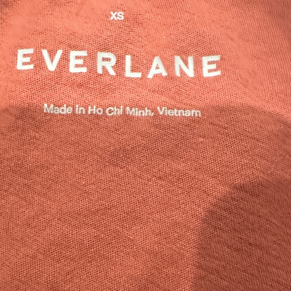 Everlane Women's Short Sleeve Tee in Rust - Picture 7 of 7